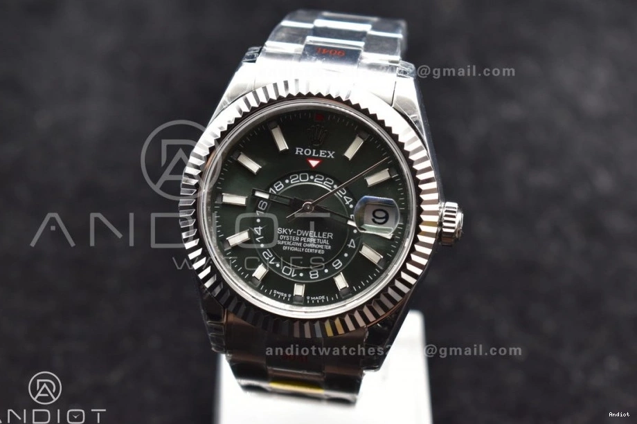 SS SmoothTexture Dial on Bracelet 1109 Best Skydweller Edition Oyster SS Green Noob A23J 0824